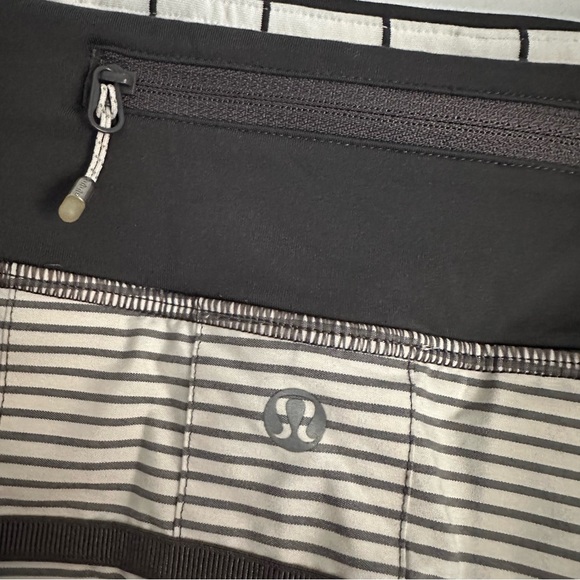 lululemon shorts skirt size 4 - Picture 3 of 6